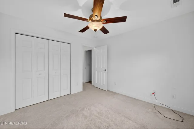 $749,900 | 110 St James Lane, Clinton, TN 37716