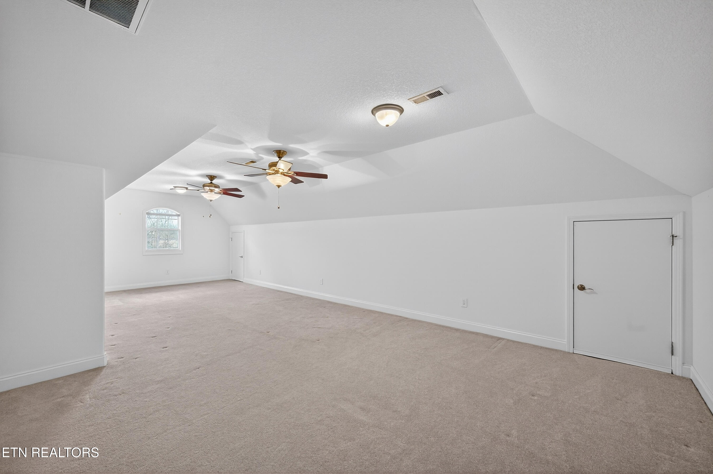 110 St James Lane Clinton, TN 37716 - Photo 45 of 60 Bonus room upstairs