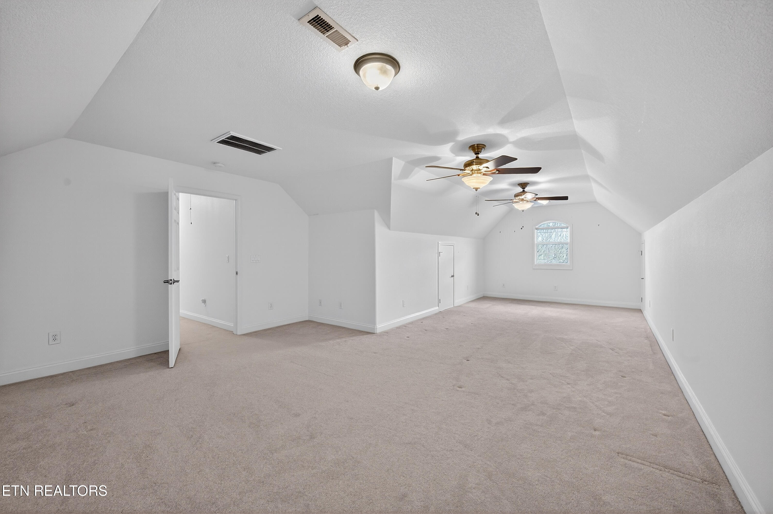 110 St James Lane Clinton, TN 37716 - Photo 46 of 60 Huge bonus room