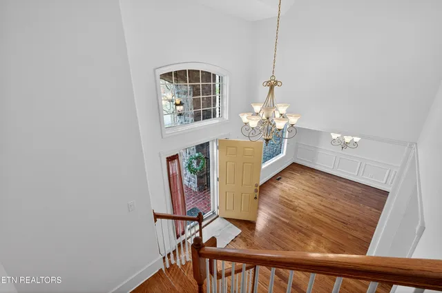 $749,900 | 110 St James Lane, Clinton, TN 37716