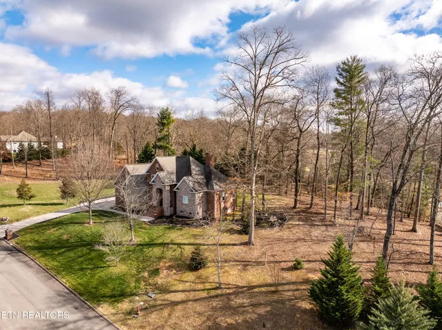 $749,900 | 110 St James Lane, Clinton, TN 37716