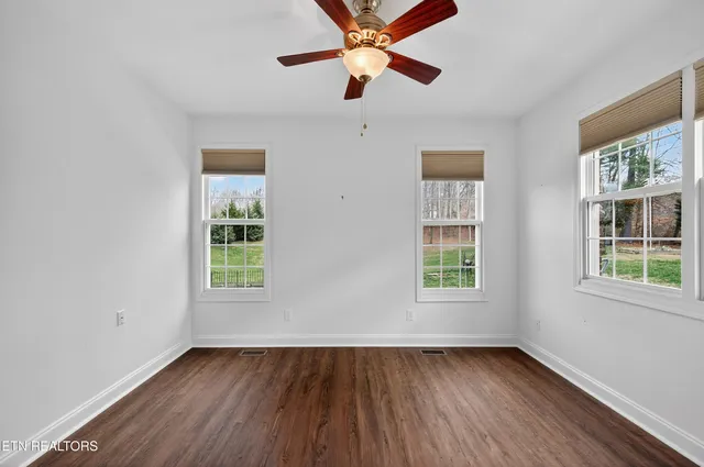 $749,900 | 110 St James Lane, Clinton, TN 37716