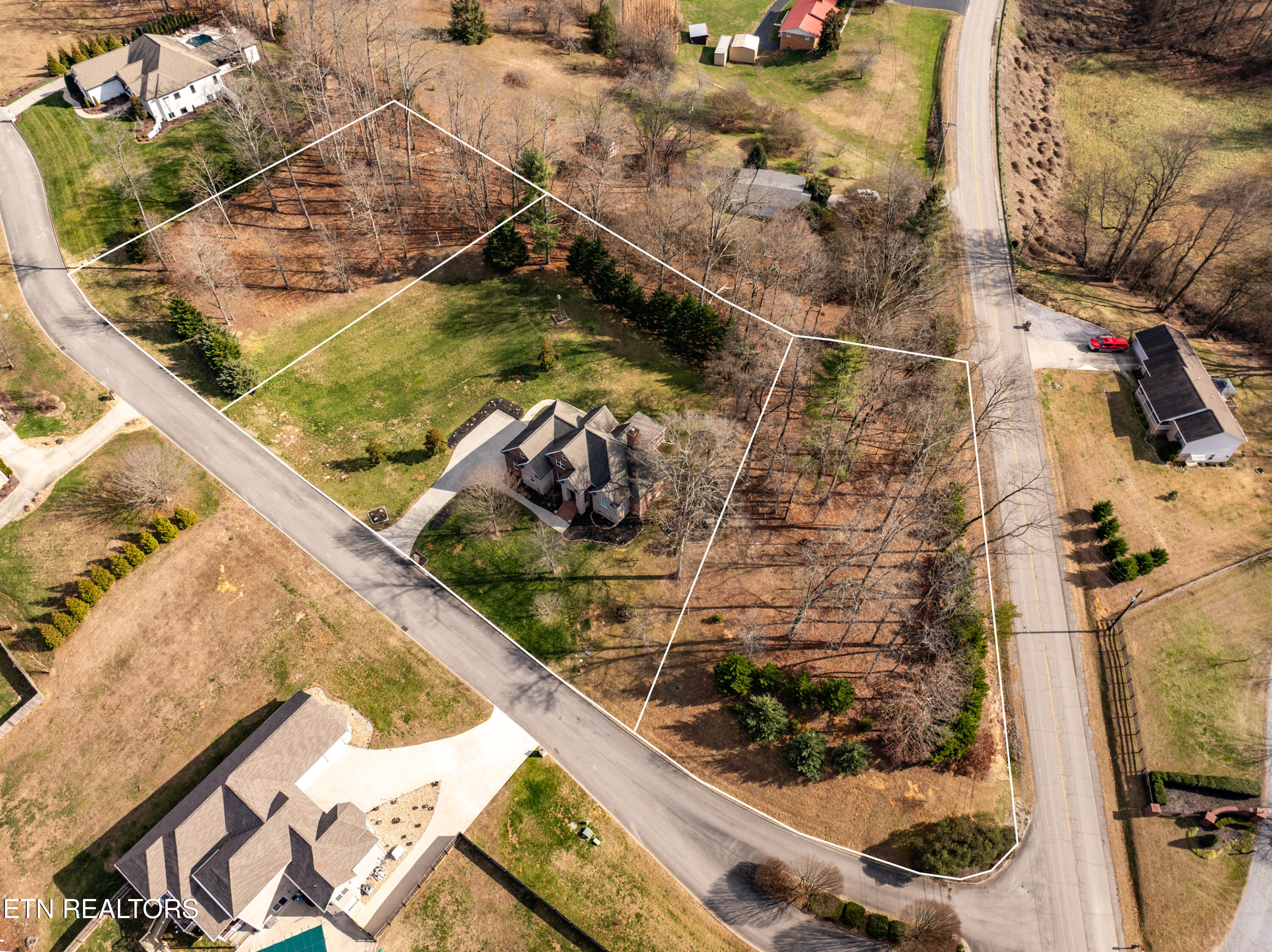 110 St James Lane Clinton, TN 37716 - Photo 6 of 60 Aerial view