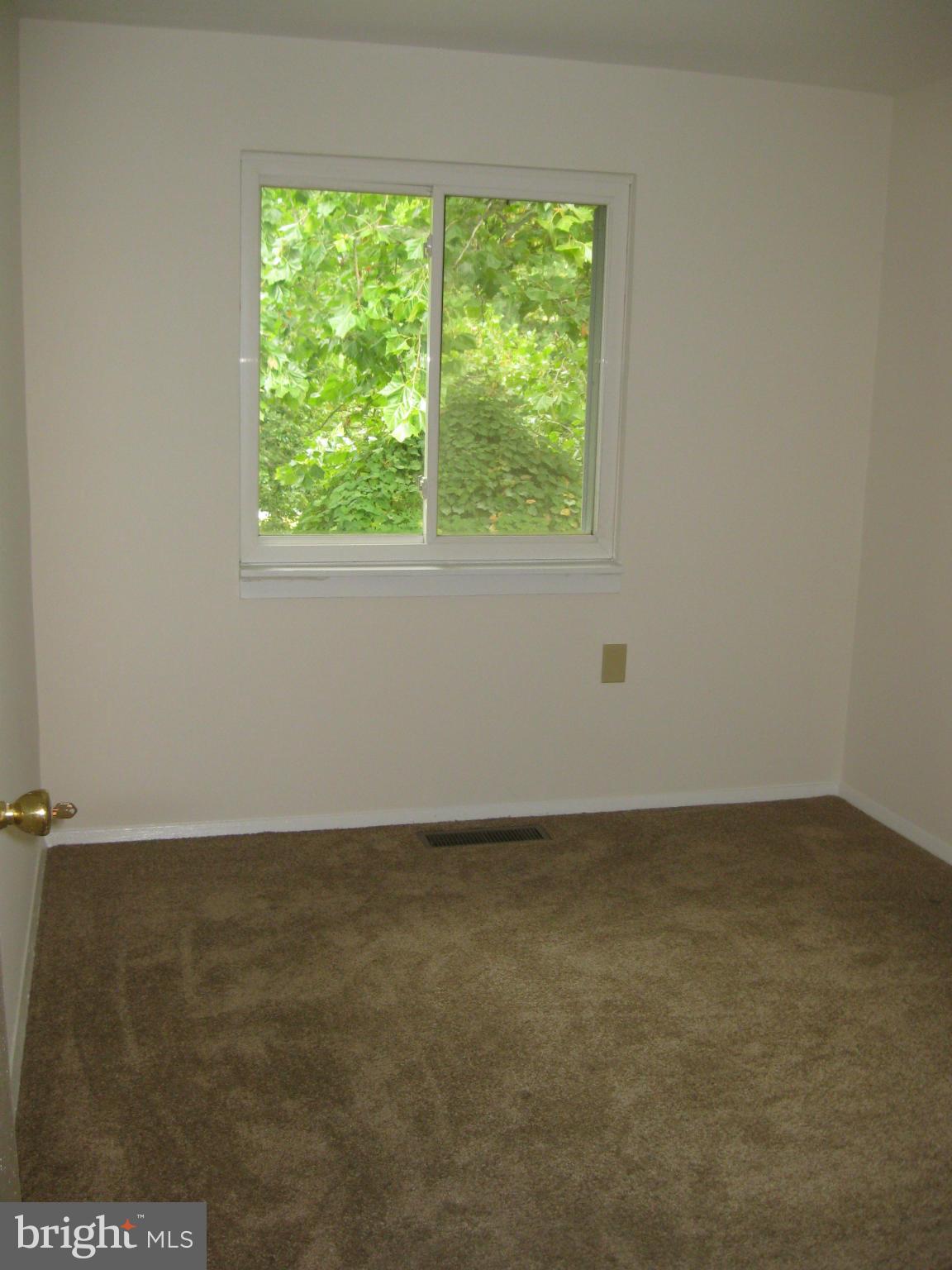 9451 Horizon Run Road, Unit 8E Gaithersburg, MD 20886 - Photo 22 of 30 Bedroom