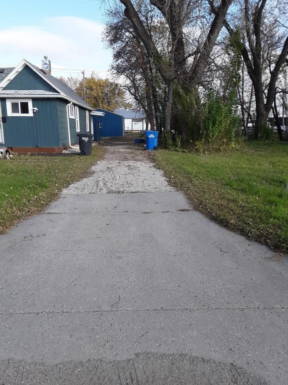 321 19th Street North Fargo, ND 58102 - Photo 8 of 17