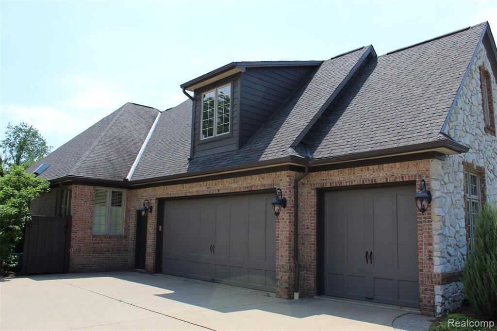 4588 Oakhurst Ridge Road Clarkston, MI 48348 - Photo 68 of 76