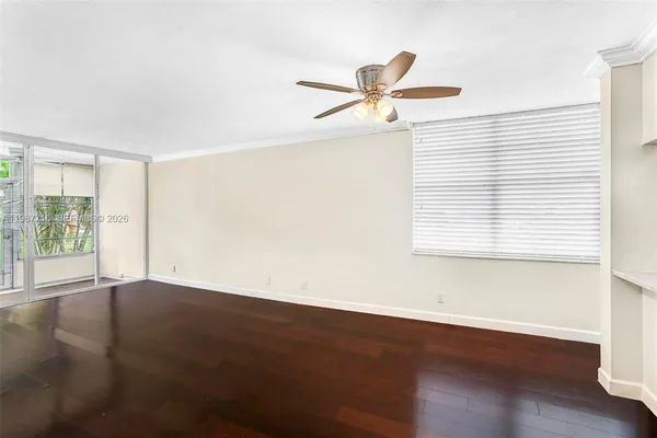 $2,000 | 9450 Live Oak Place, Unit 102, Davie, FL 33324