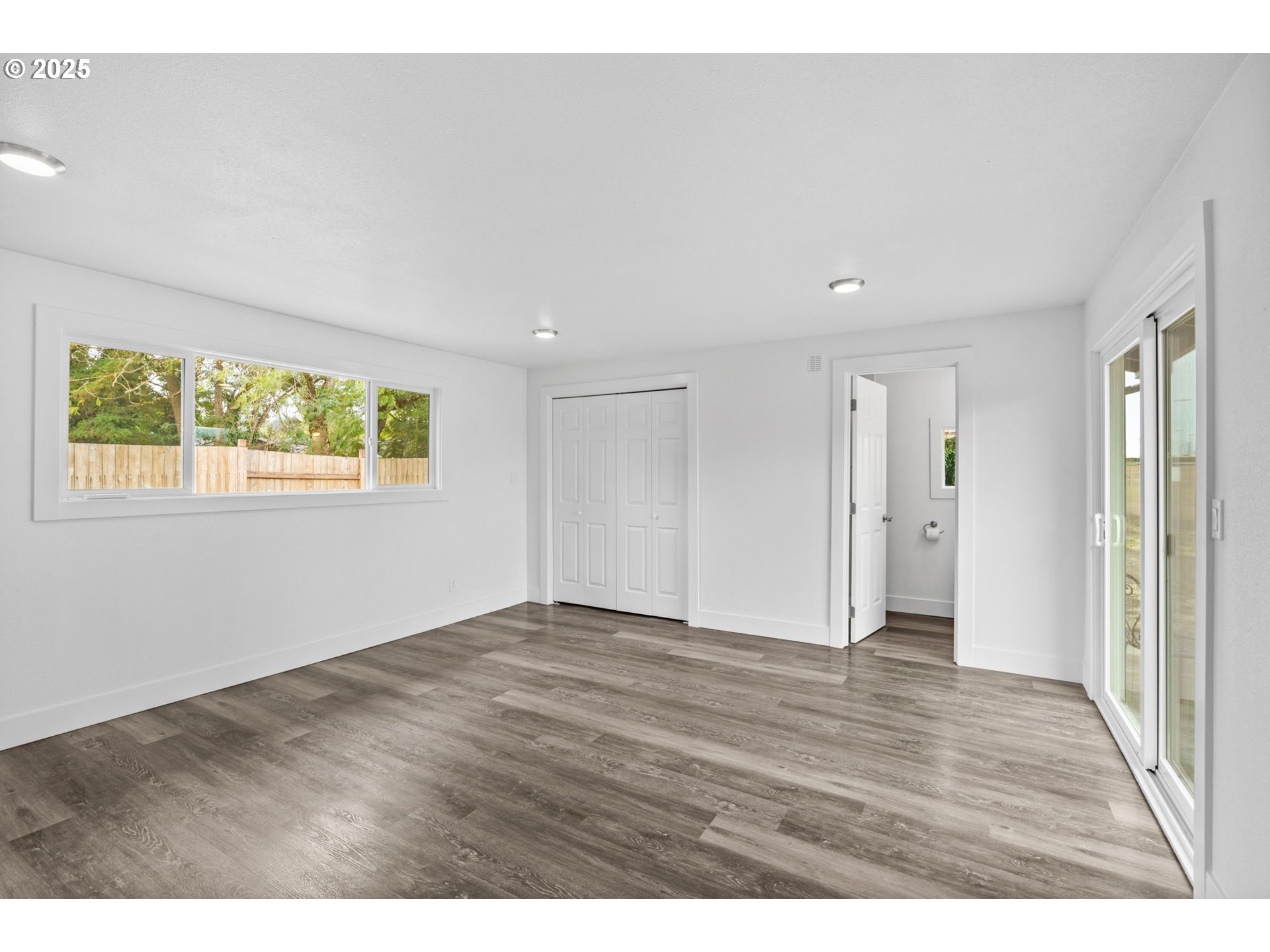 306 Broadway Street Springfield, OR 97477 - Photo 11 of 29