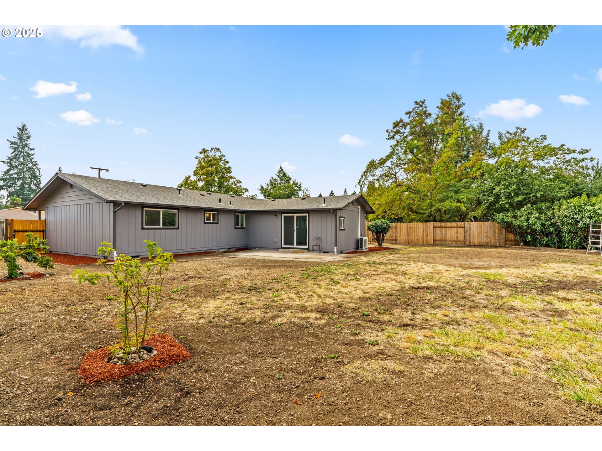 306 Broadway Street Springfield, OR 97477 - Photo 20 of 29