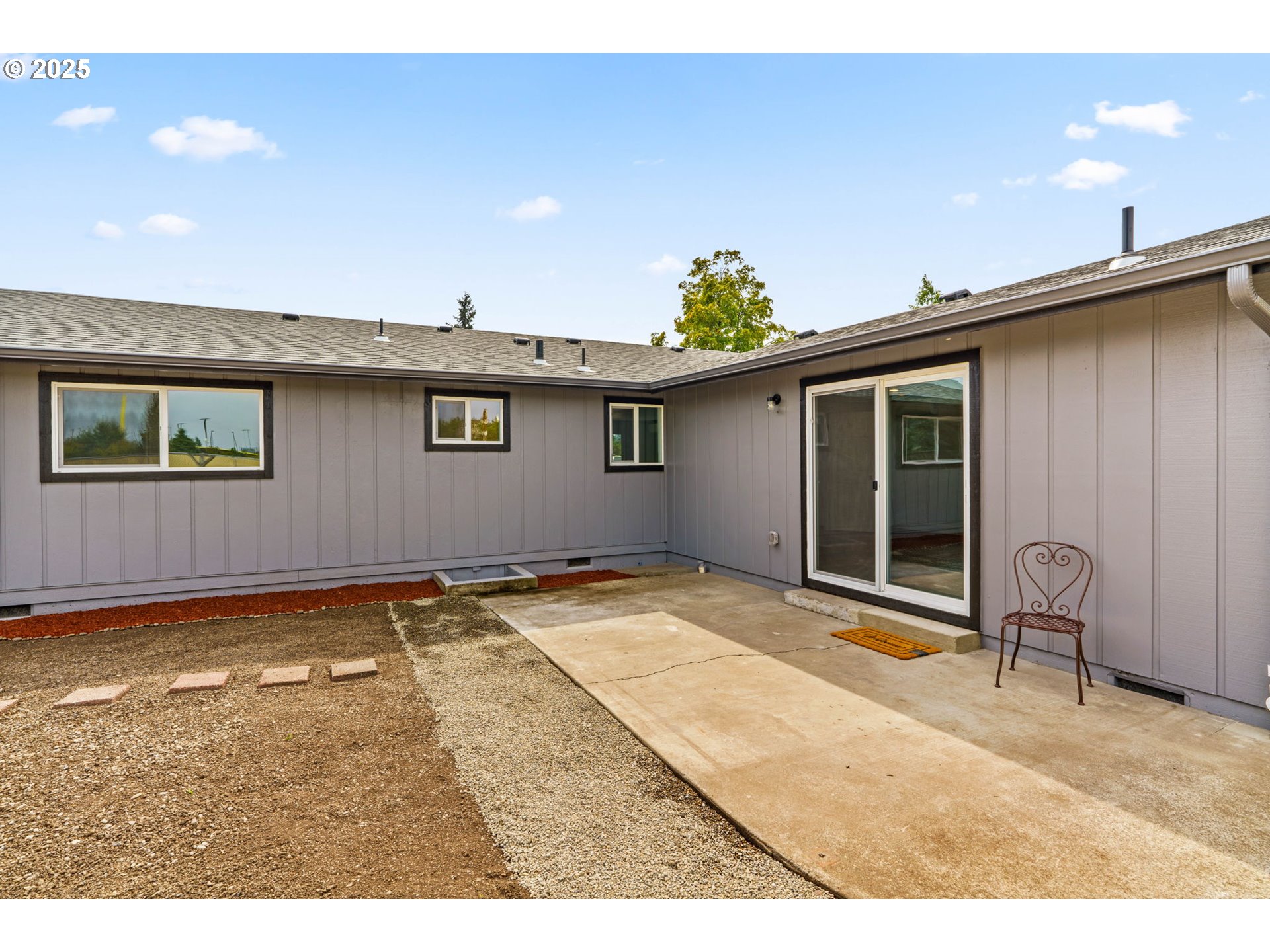 306 Broadway Street Springfield, OR 97477 - Photo 21 of 29