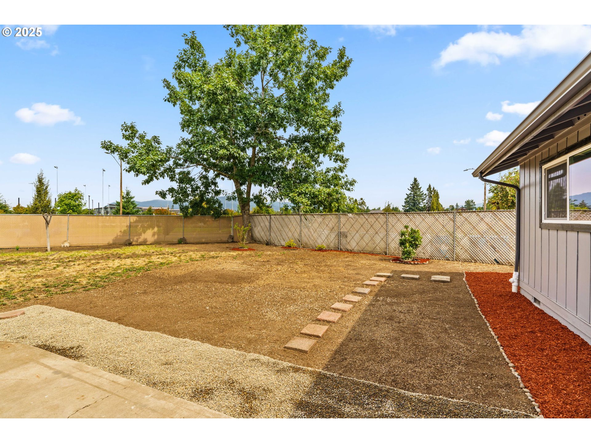 306 Broadway Street Springfield, OR 97477 - Photo 23 of 29