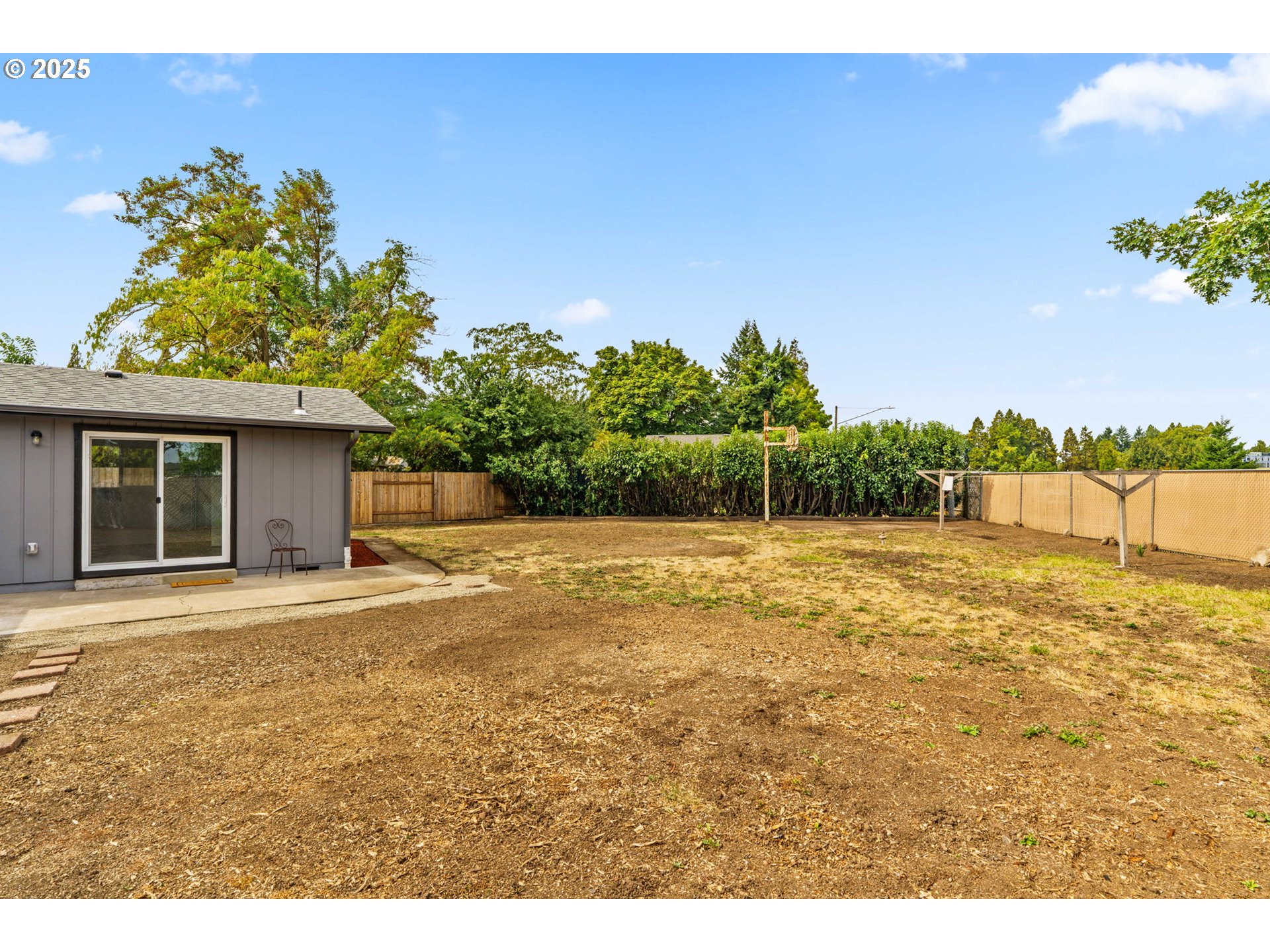 306 Broadway Street Springfield, OR 97477 - Photo 24 of 29