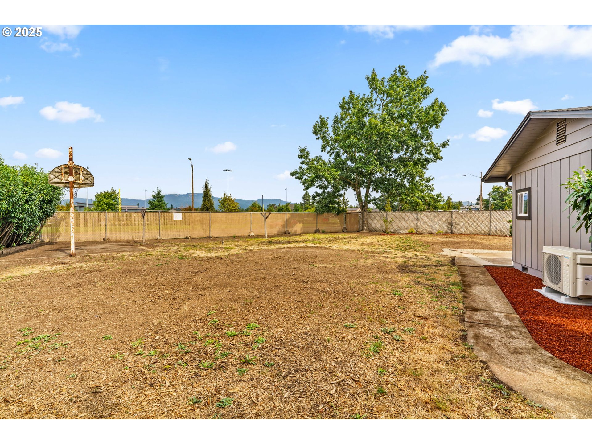 306 Broadway Street Springfield, OR 97477 - Photo 27 of 29