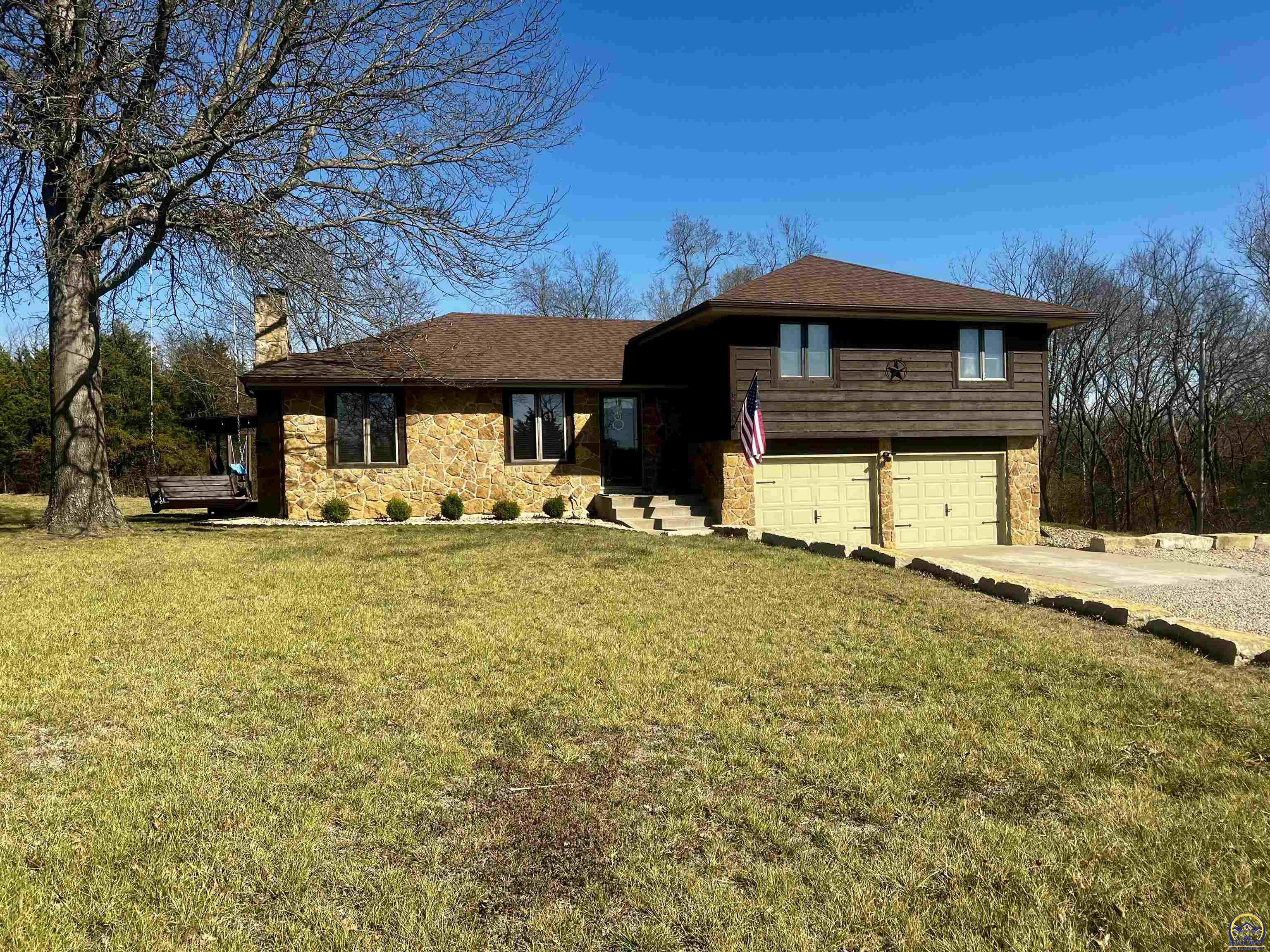 6330 Southwest Wanamaker Road Auburn, KS 66402 - Photo 1 of 1 Gallery Image 1