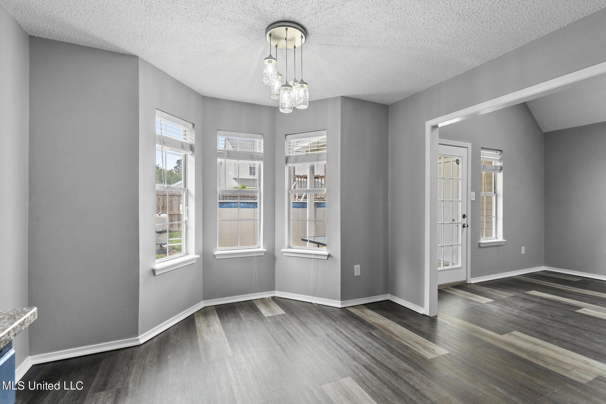 2392 Carter Road Biloxi, MS 39531 - Photo 11 of 21 ghubphoto_011