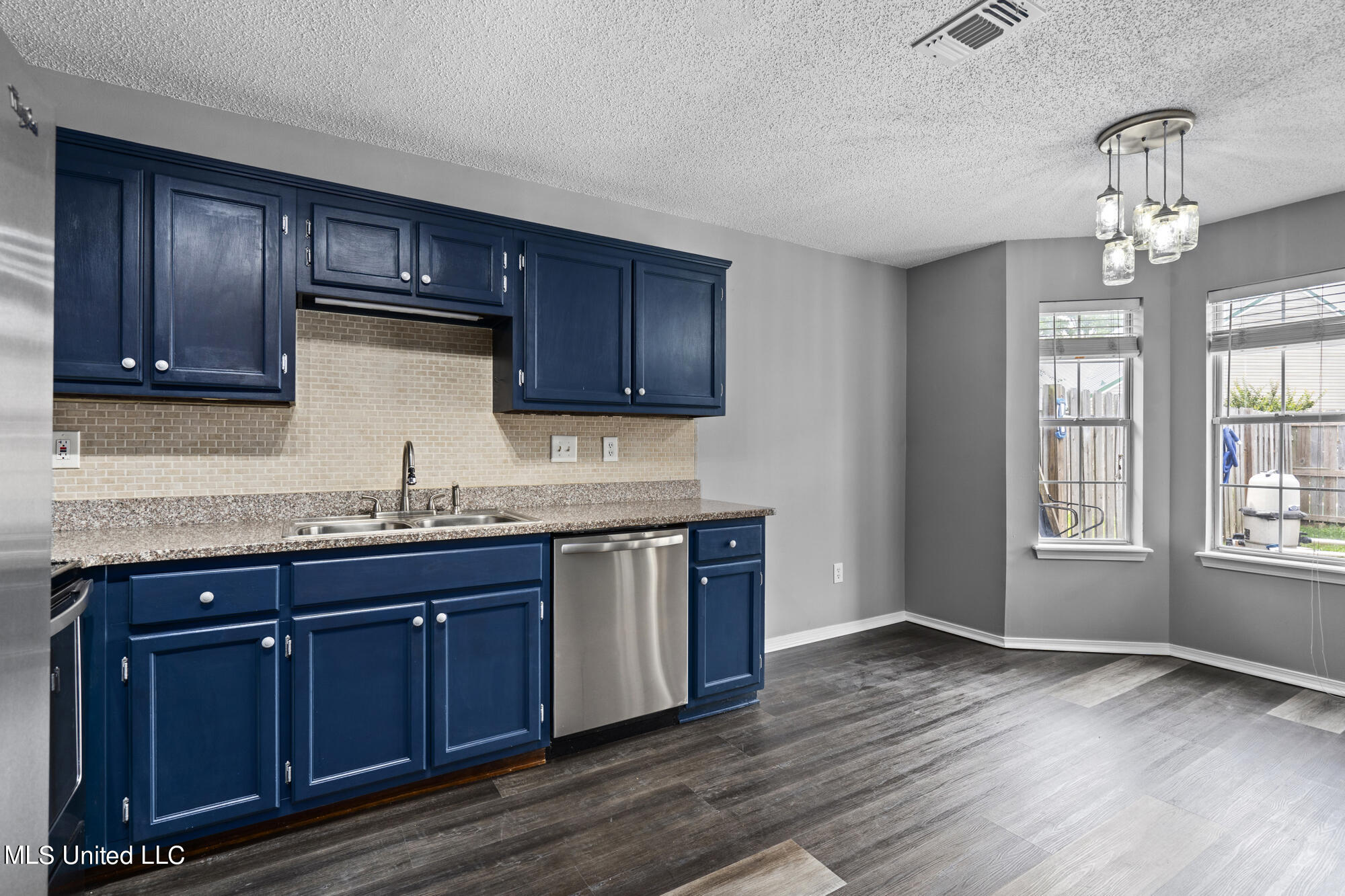 2392 Carter Road Biloxi, MS 39531 - Photo 9 of 21 ghubphoto_009