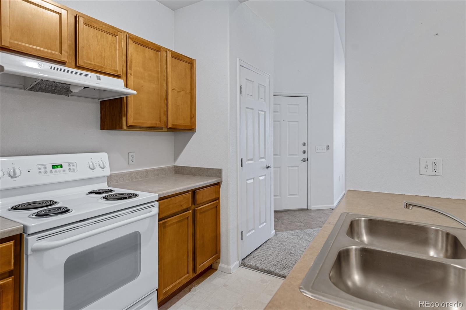 10715 Twenty Mile Road, Unit 203 Parker, CO 80134 - Photo 7 of 17