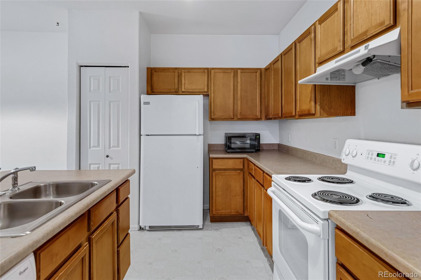 10715 Twenty Mile Road, Unit 203 Parker, CO 80134 - Photo 9 of 17