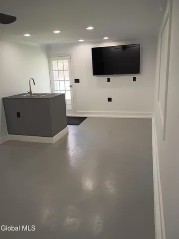 $409,900 | 15 Maywood Drive, Glenville, NY 12302