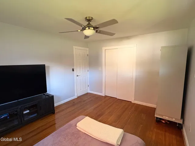 $409,900 | 15 Maywood Drive, Glenville, NY 12302