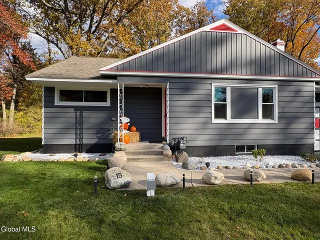 $409,900 | 15 Maywood Drive, Glenville, NY 12302