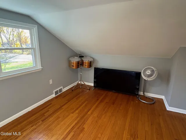 $409,900 | 15 Maywood Drive, Glenville, NY 12302