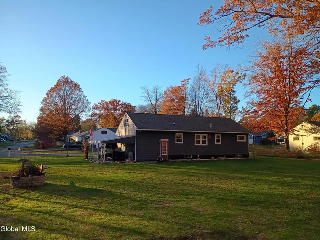 $409,900 | 15 Maywood Drive, Glenville, NY 12302