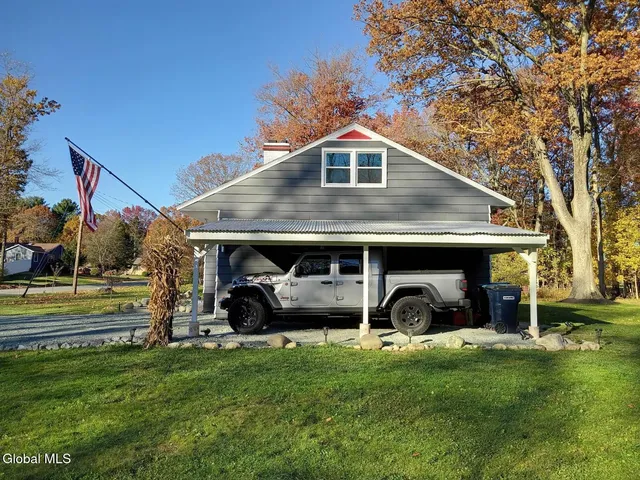 $409,900 | 15 Maywood Drive, Glenville, NY 12302