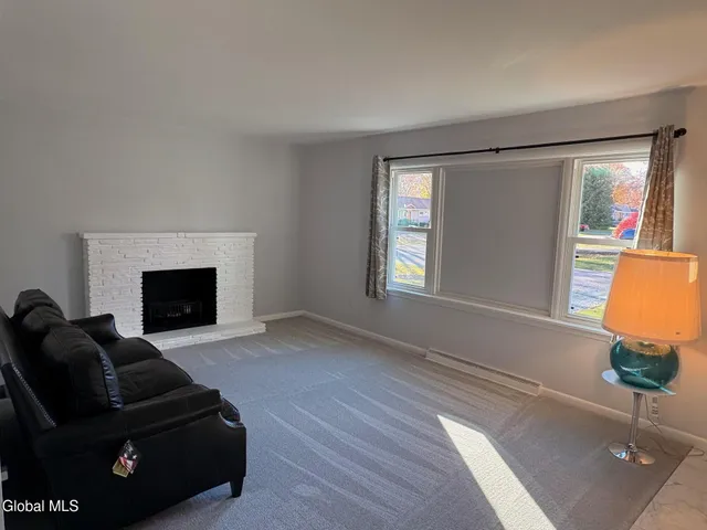 $409,900 | 15 Maywood Drive, Glenville, NY 12302