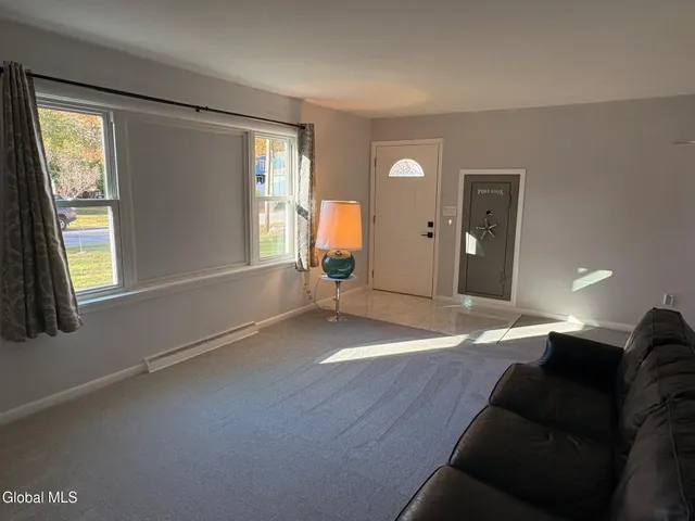 $409,900 | 15 Maywood Drive, Glenville, NY 12302