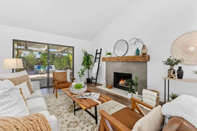 $1,200,000 | 3305 Vivienda Circle, Carlsbad, CA 92009