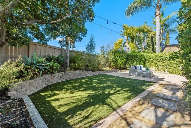 $1,200,000 | 3305 Vivienda Circle, Carlsbad, CA 92009