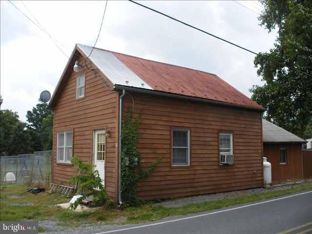9 Adams Road Carlisle, PA 17015 - Photo 1 of 5 Gallery Image 1