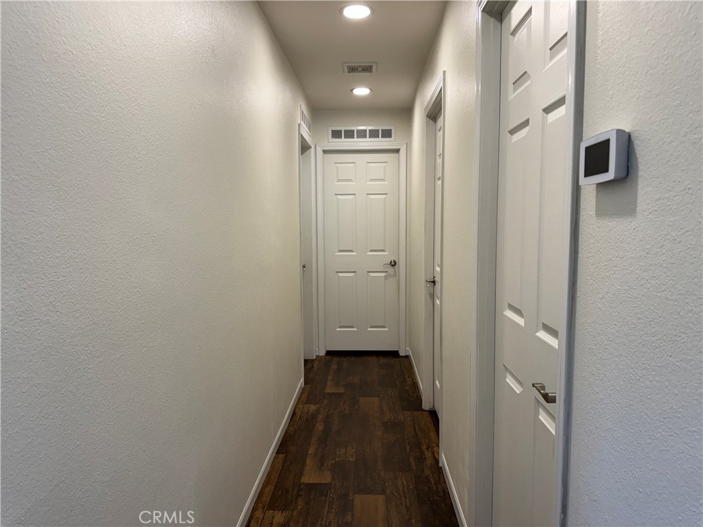 657 Lebec Road, Unit 36 Lebec, CA 93243 - Photo 9 of 20 a view of a hallway