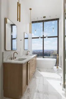 $2,900,000 | 1212 Demonbreun Street, Unit 2802, Nashville, TN 37203