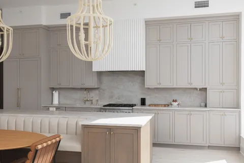 $2,900,000 | 1212 Demonbreun Street, Unit 2802, Nashville, TN 37203