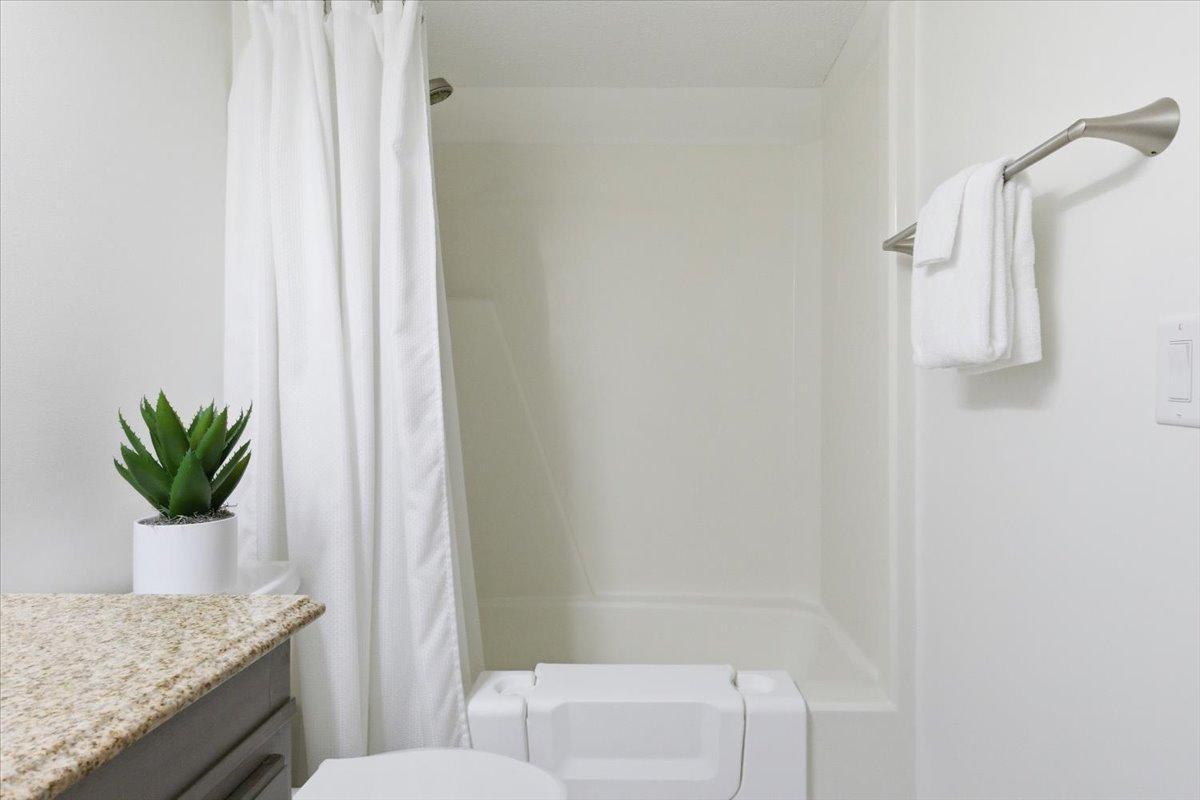 625 19th Street Northwest, Unit 103 Rochester, MN 55901 - Photo 20 of 47