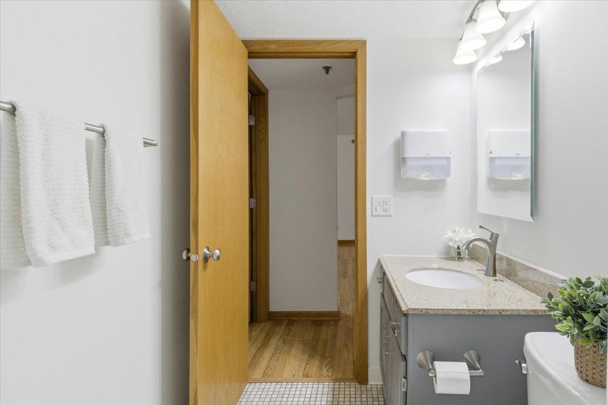 625 19th Street Northwest, Unit 103 Rochester, MN 55901 - Photo 26 of 47