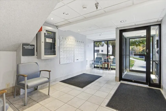 $179,900 | 625 19th Street Northwest, Unit 103, Rochester, MN 55901