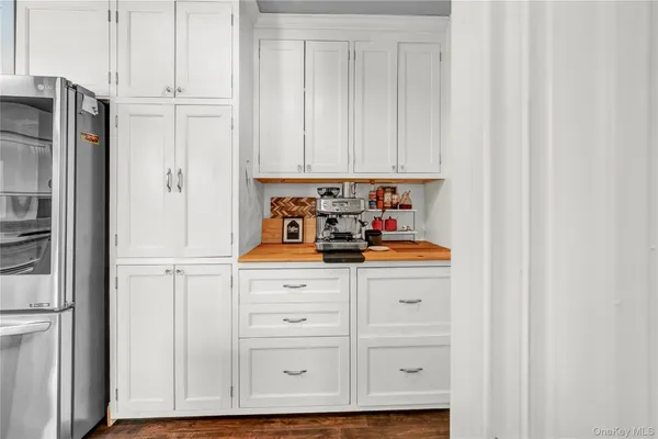 $699,900 | 6 Eisenhower Court, Hopewell Junction, NY 12533