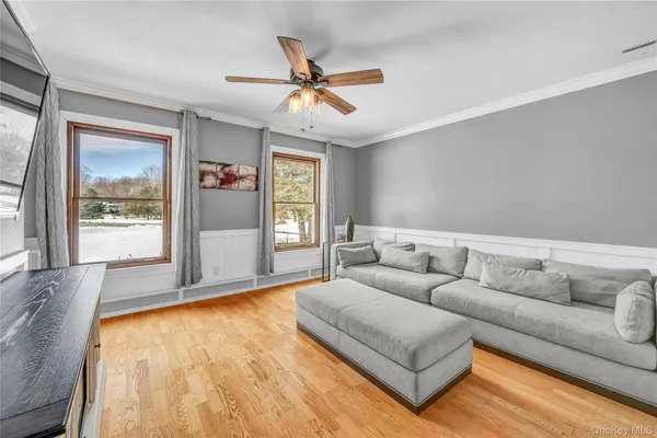 $699,900 | 6 Eisenhower Court, Hopewell Junction, NY 12533