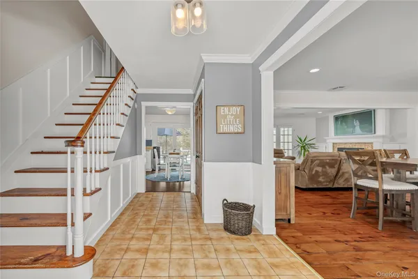 $699,900 | 6 Eisenhower Court, Hopewell Junction, NY 12533
