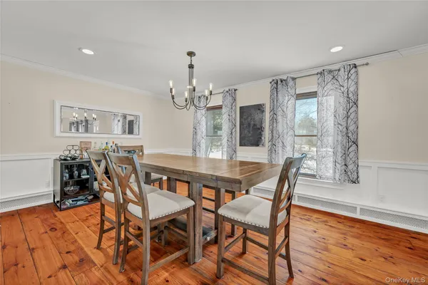 $699,900 | 6 Eisenhower Court, Hopewell Junction, NY 12533