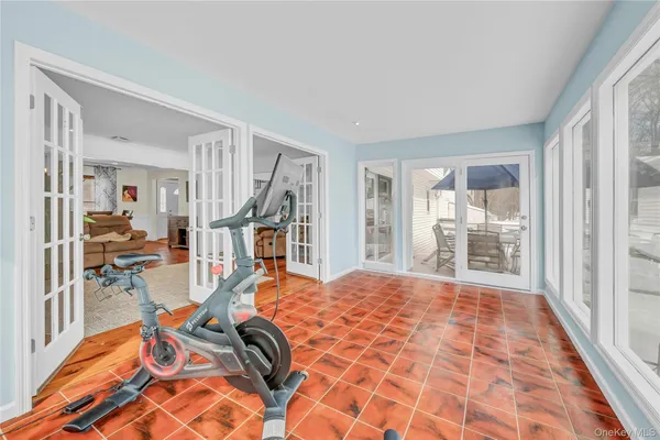 $699,900 | 6 Eisenhower Court, Hopewell Junction, NY 12533