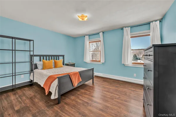 $699,900 | 6 Eisenhower Court, Hopewell Junction, NY 12533