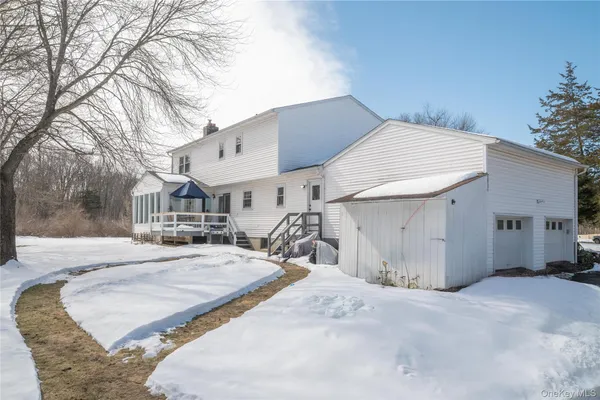 $699,900 | 6 Eisenhower Court, Hopewell Junction, NY 12533