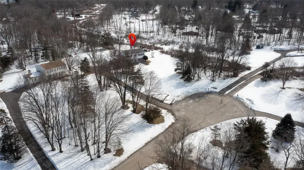 $699,900 | 6 Eisenhower Court, Hopewell Junction, NY 12533