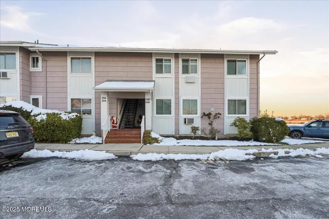 $500,000 | 50 Valentine Street, Unit 25B, Monmouth Beach, NJ 07750