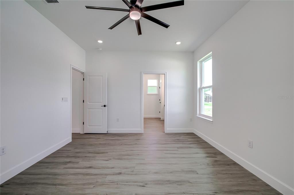16059 Malden Road Weeki Wachee, FL 34614 - Photo 11 of 20 Gallery Image 11