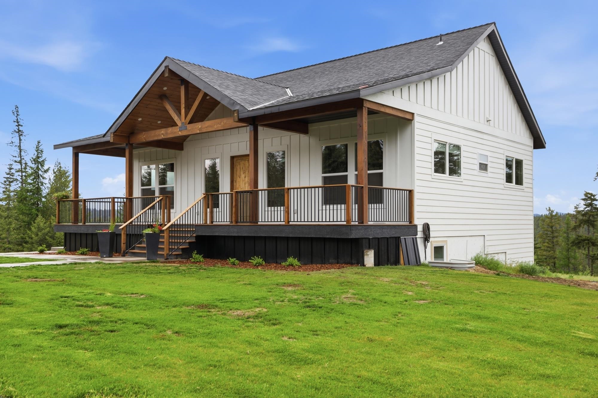 11532 East Antler Road Chattaroy, WA 99003 - Photo 3 of 50